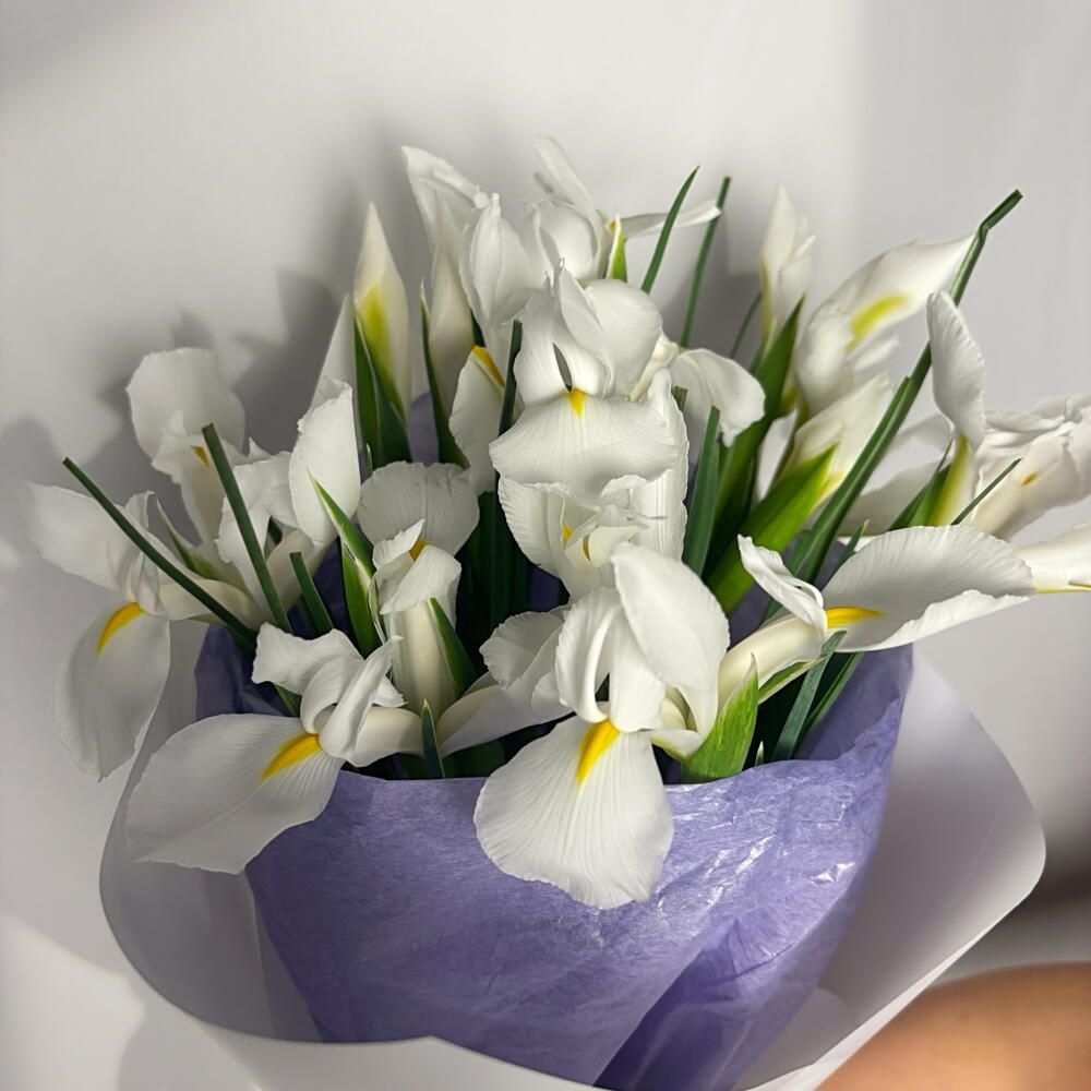 Ramo de iris blancos, 10 iris (foto 3)