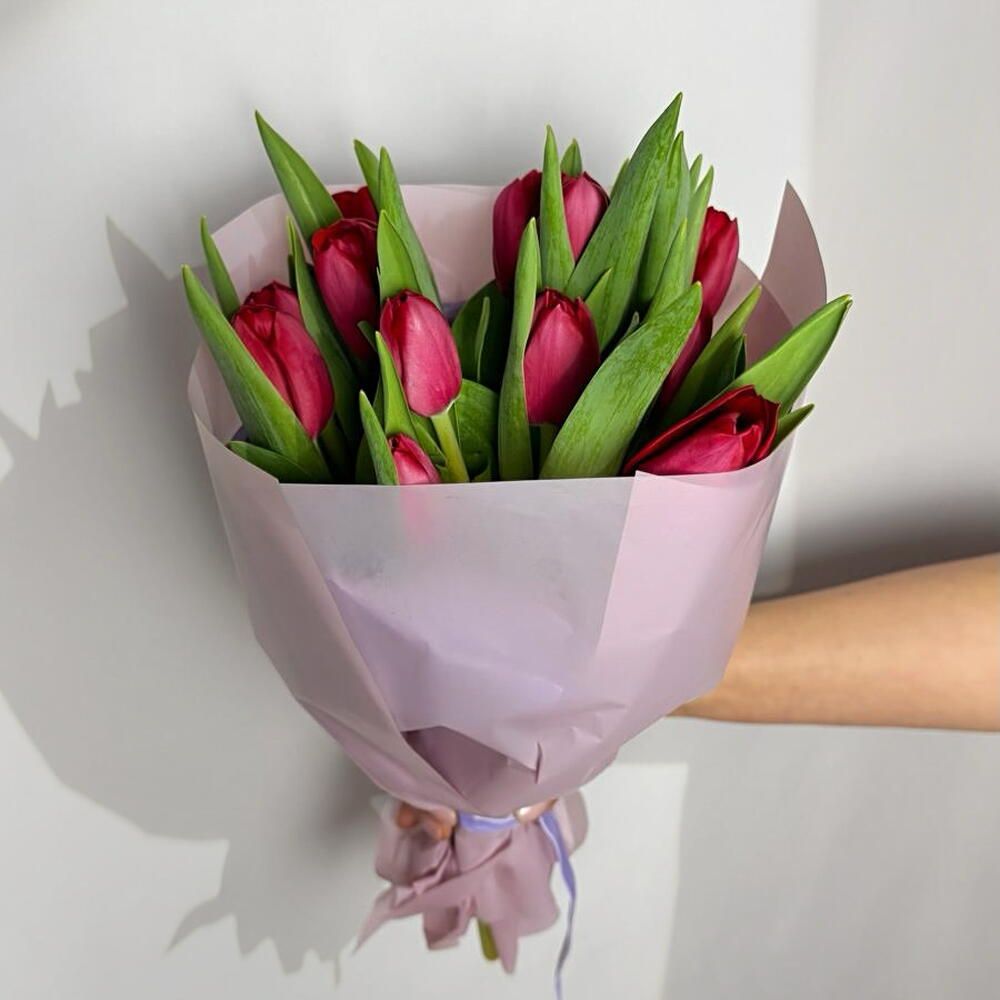Ramo de tulipanes fucsia, 12 tulipanes