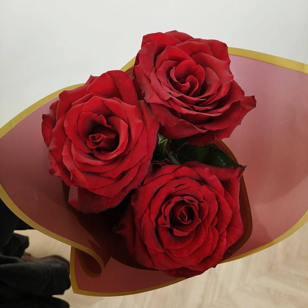 Ramo de rosas rojas, 3 rosas (foto 5)